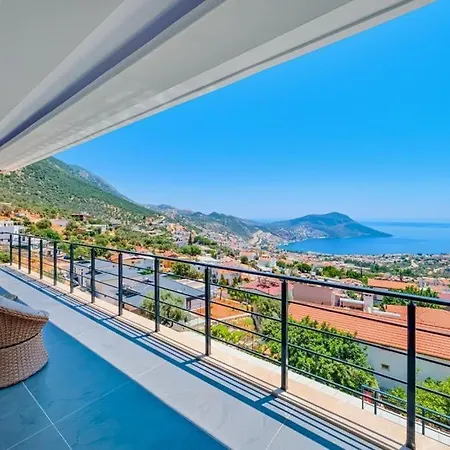 Rainbow Villa *